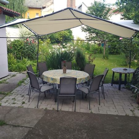 Apartman Lux Сегед Екстер'єр фото